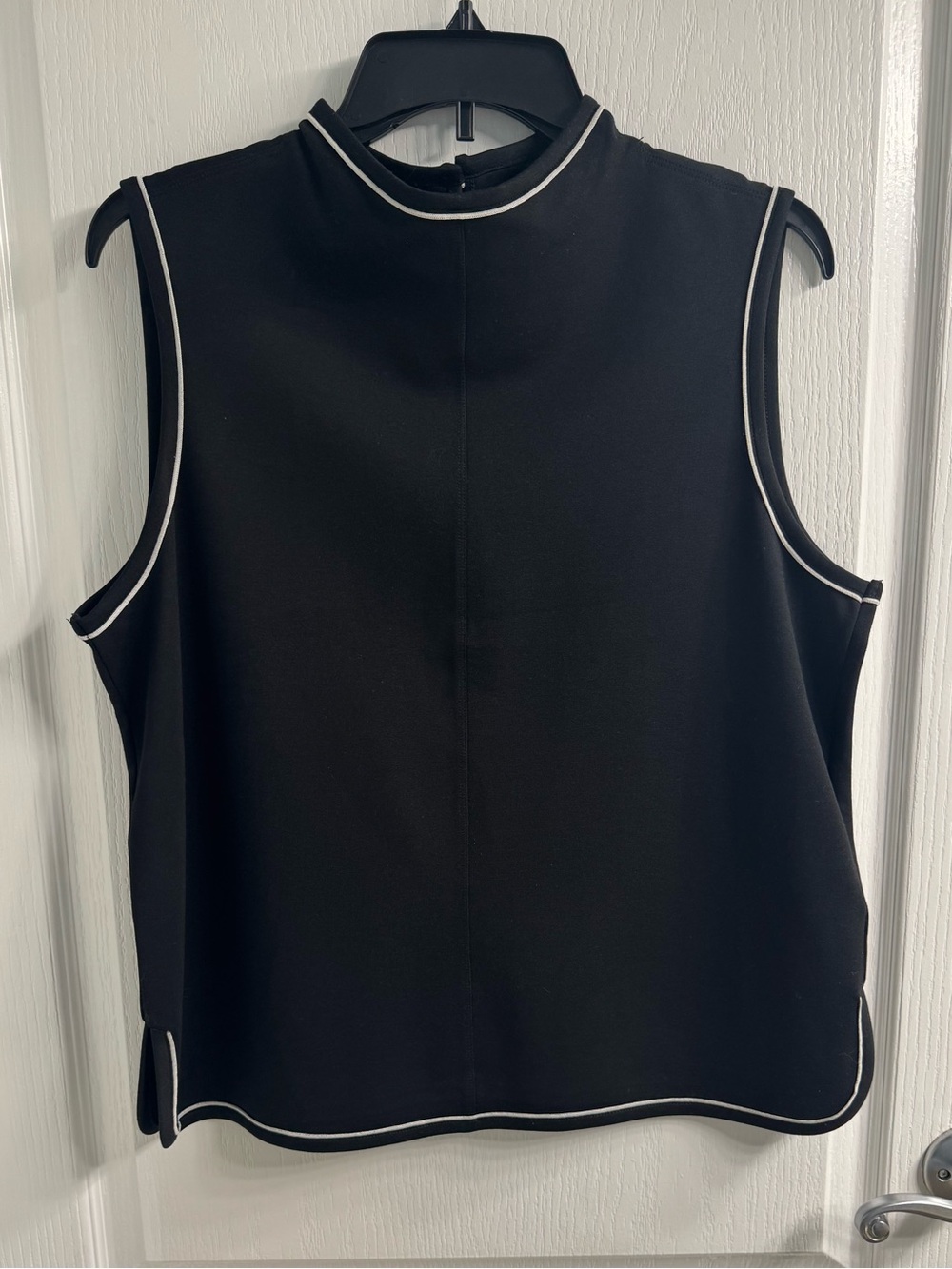 Max Studio London Sleeveless Mock Neck Top Size L